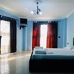 Ξενοδοχείο Fari 4*