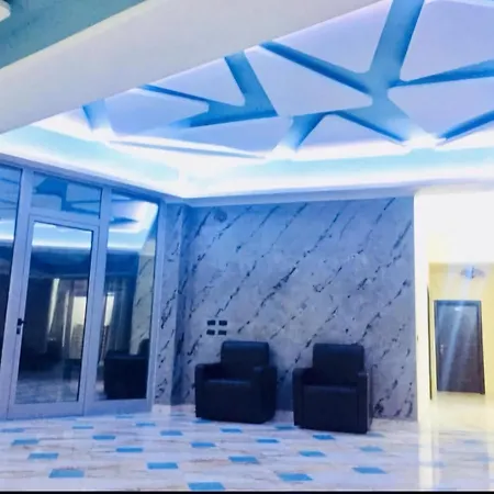 Fari Ξενοδοχείο Golem (Tirana)