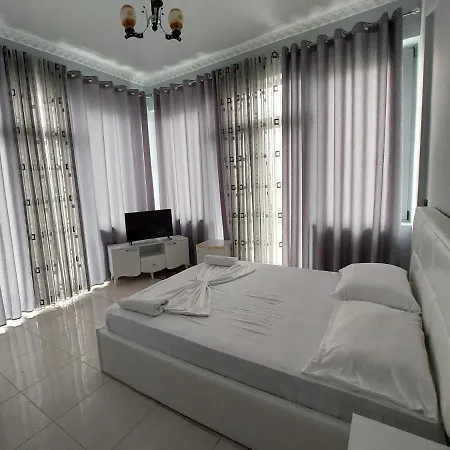 Fari Golem (Tirana)